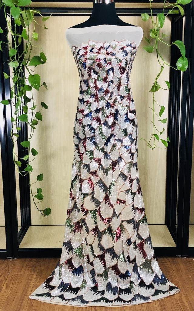 2020 New Beautiful Popular Wholesale Embroidery Sequin Lace Fabric Mesh