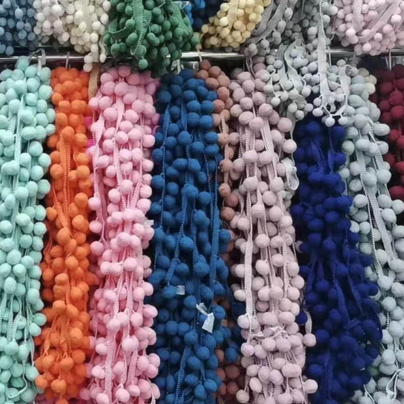 Multi Colors Ball Krajka Dekorativní konstrukce pom pom pom